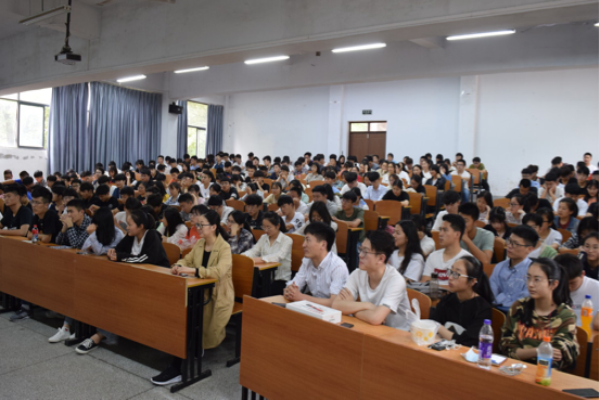 电气信息工程学院开展早操教育活动