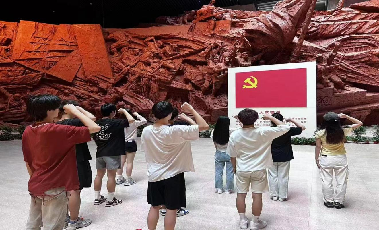 智慧启航，科技下乡——电信院“三下乡”实践活动