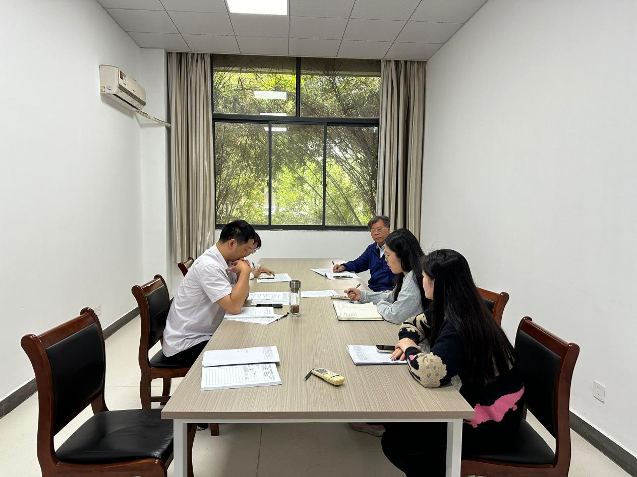 计算机与人工智能学院党政联席会议专题研讨就业工作