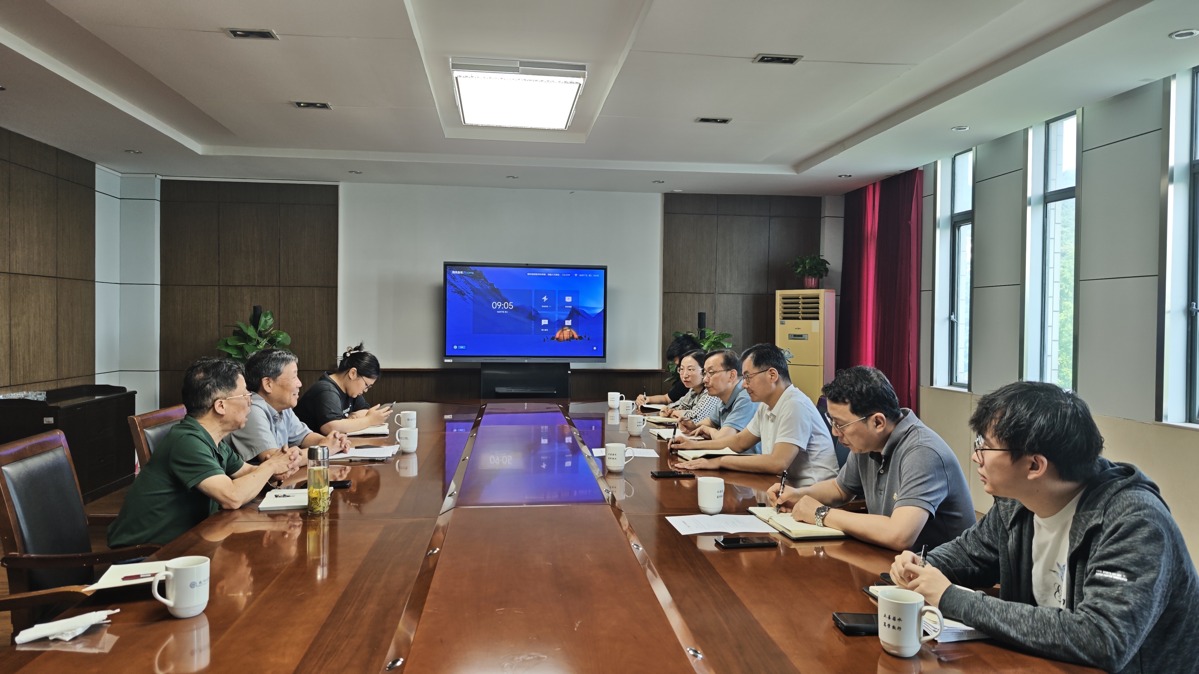 马鞍山市科技局一行赴我校调研