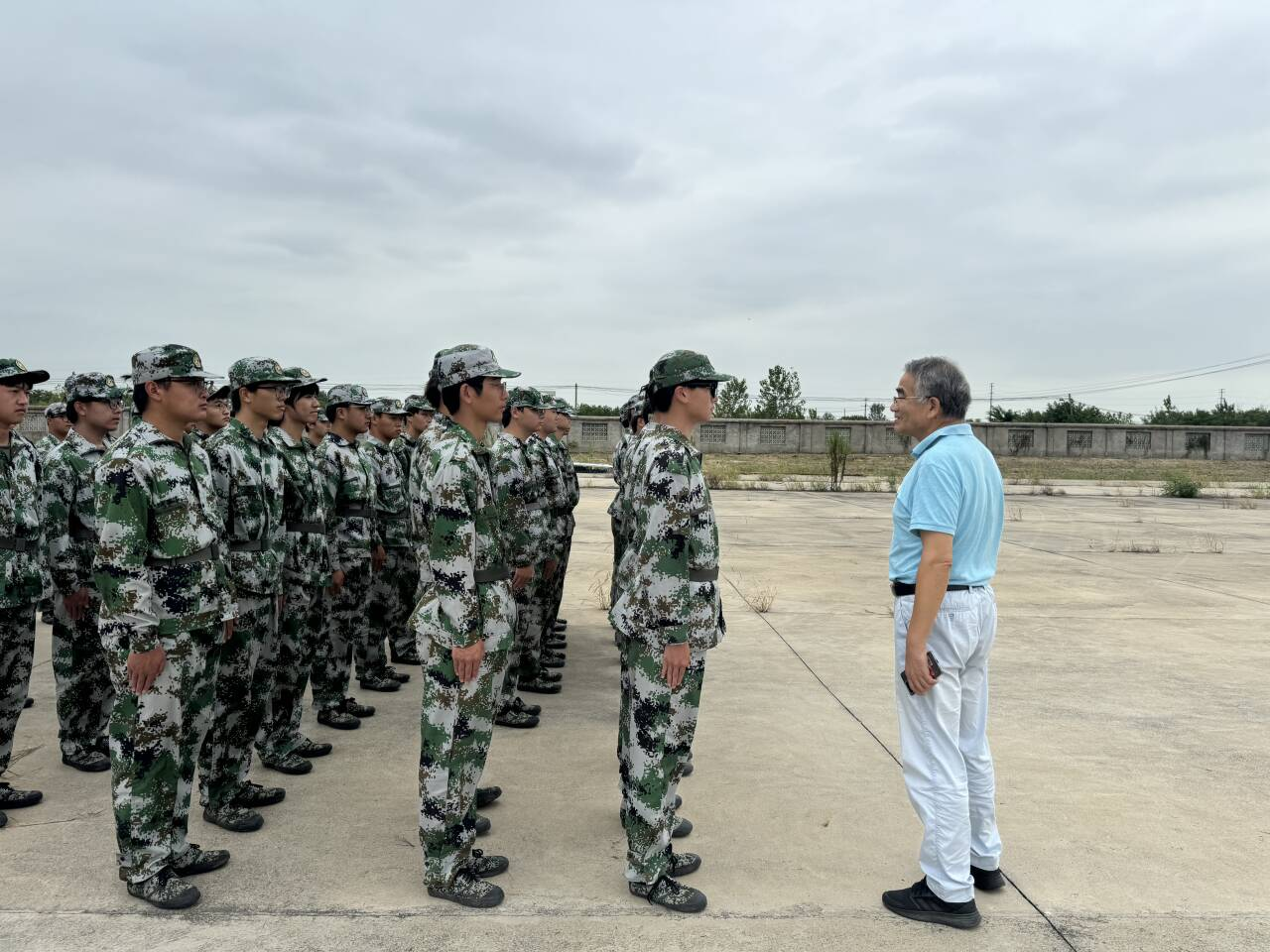 <strong>财经学院开展慰问军训新生及宿舍走访活动</strong>