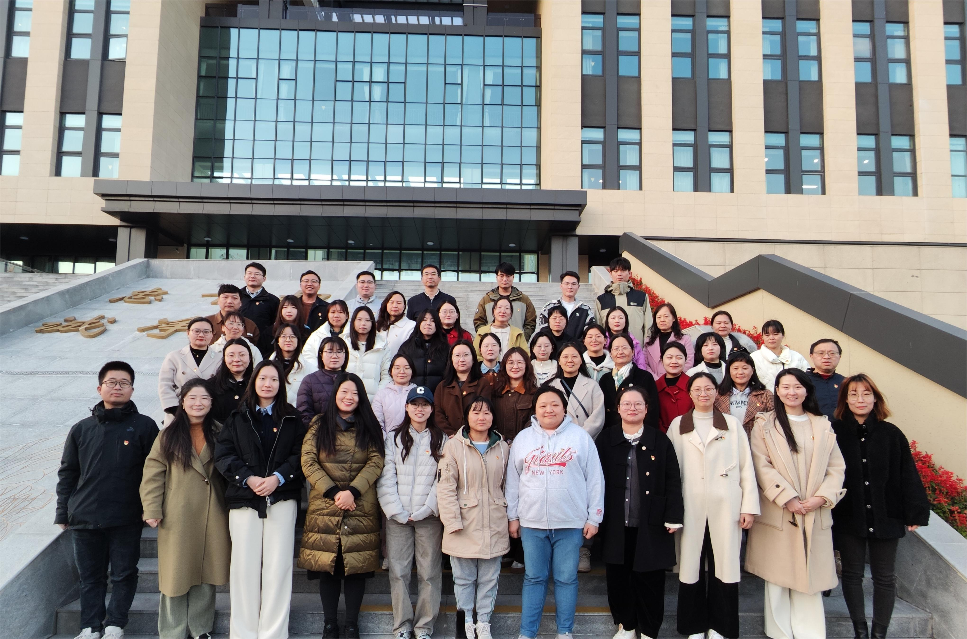 <strong>以长征精神铸魂 为党建工作赋能 ——皖江工学院2025年基层党务工作者培训班圆满收官</strong>