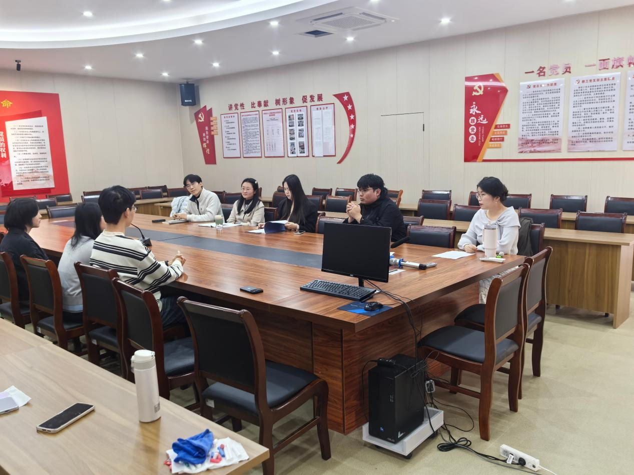 以练备战，逐梦研途——计算机与人工智能学院信管专业组织考研复试模拟面试活动