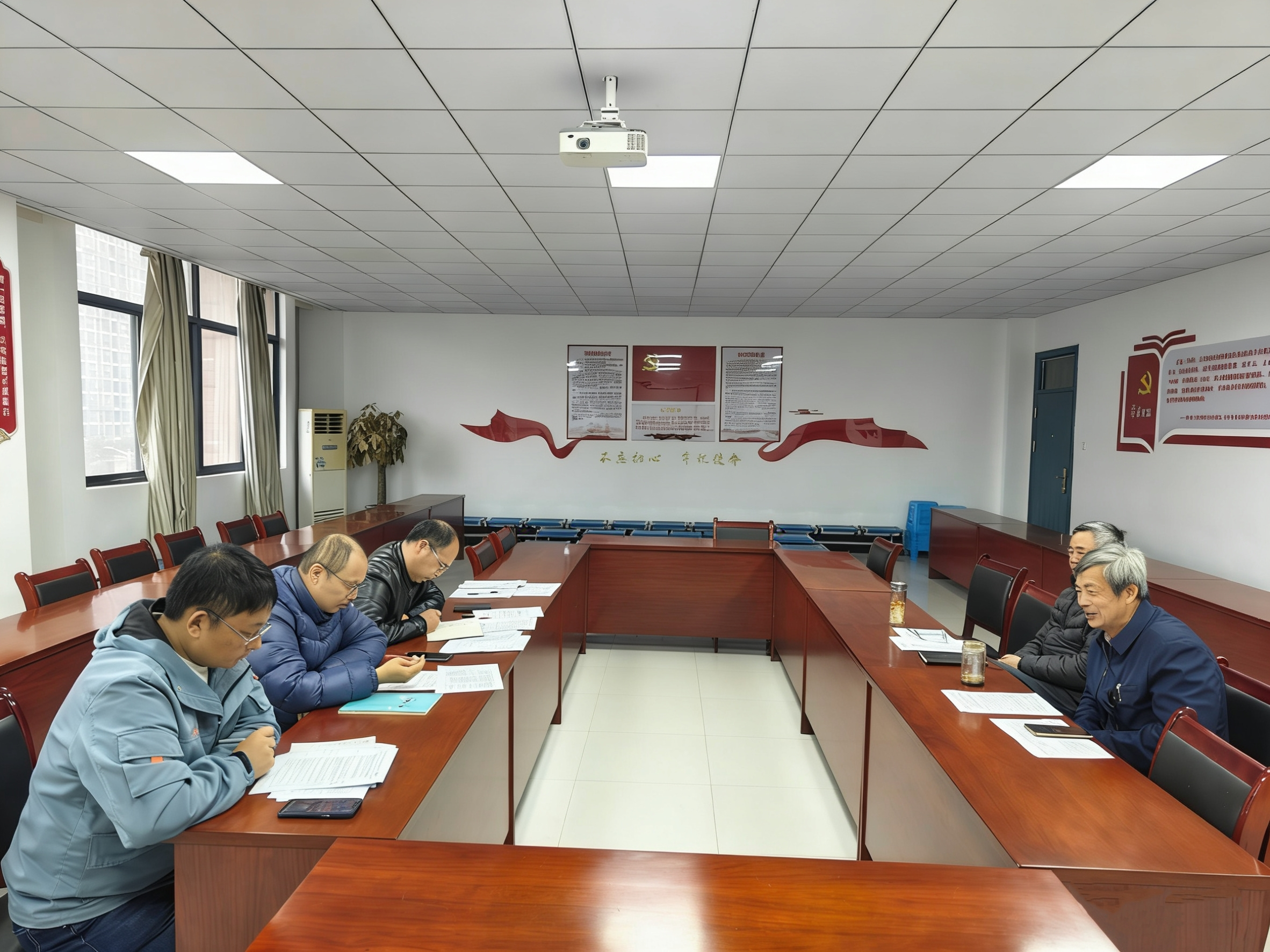 创新与产业工程师学院召开新学期工作安排讨论会